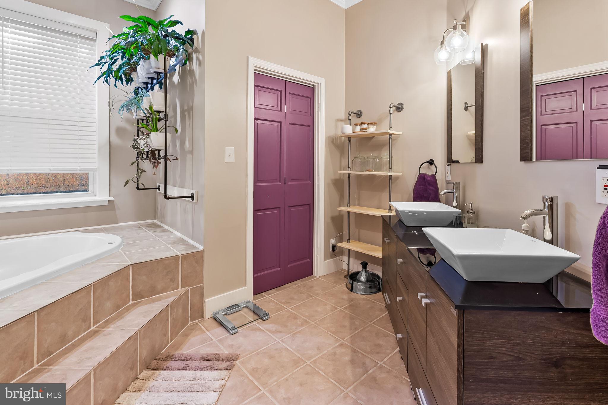 RESERVOIR HILL - Residential