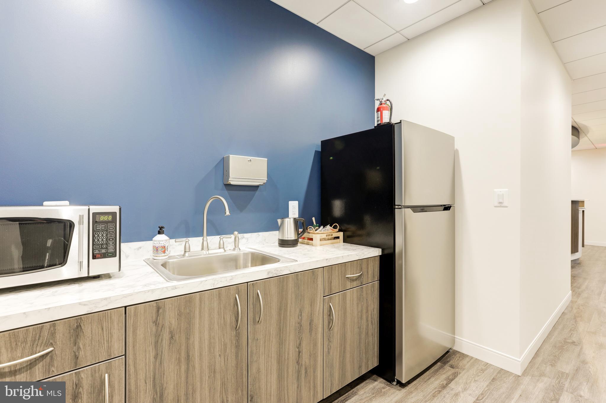 11495 SUNSET HILLS ROAD SUBLEASE