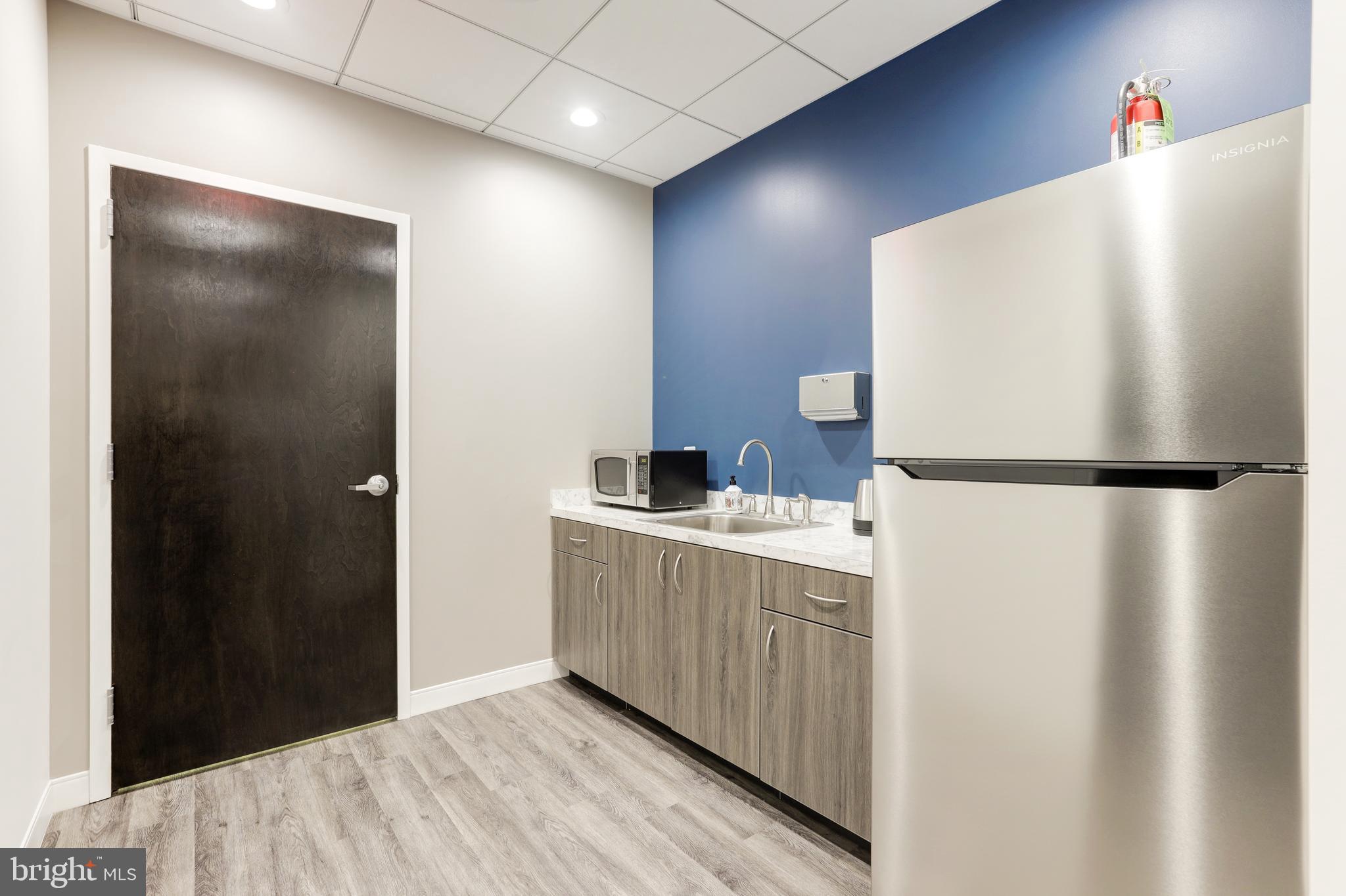 11495 SUNSET HILLS ROAD SUBLEASE