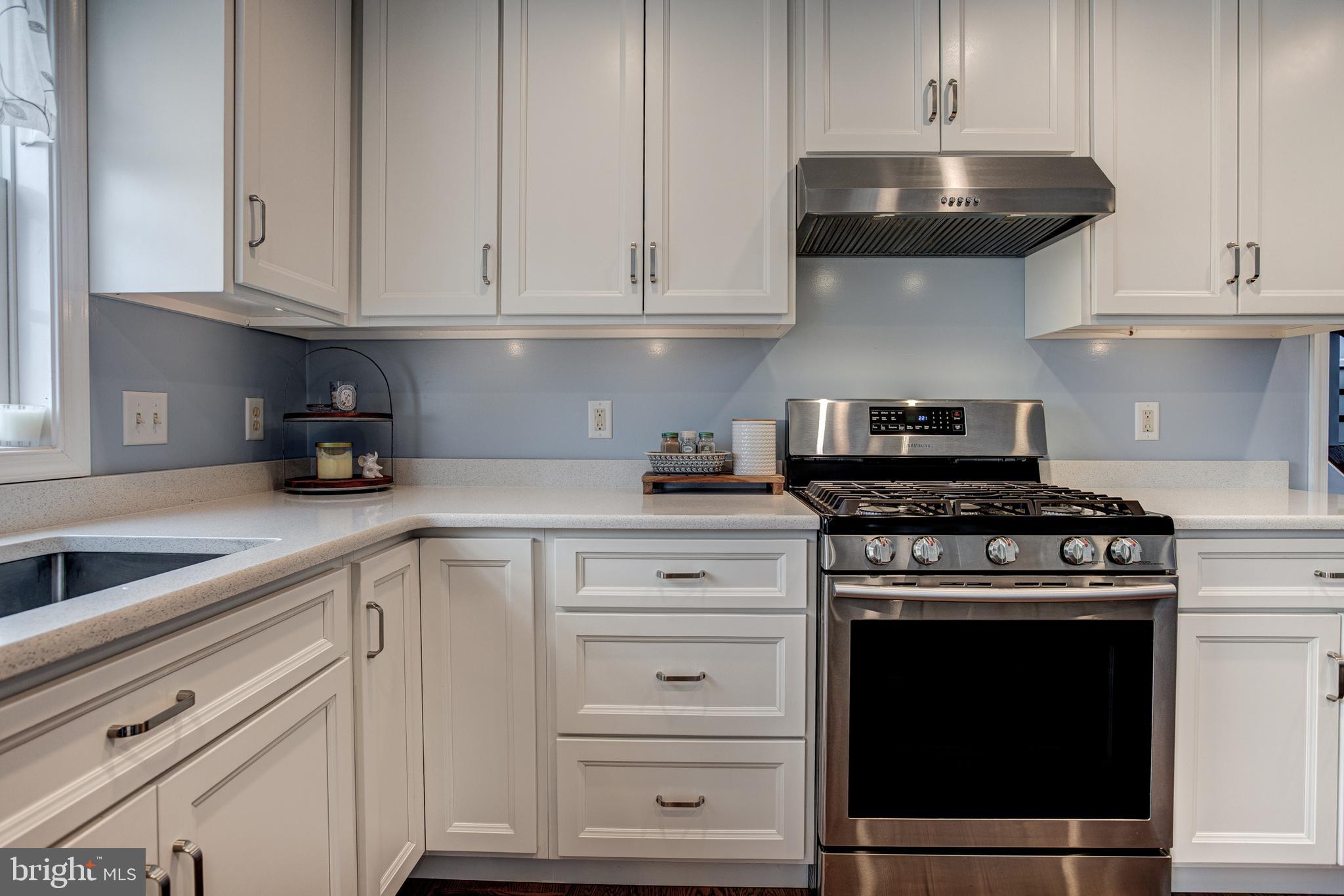 SEDONA HILLS - Residential