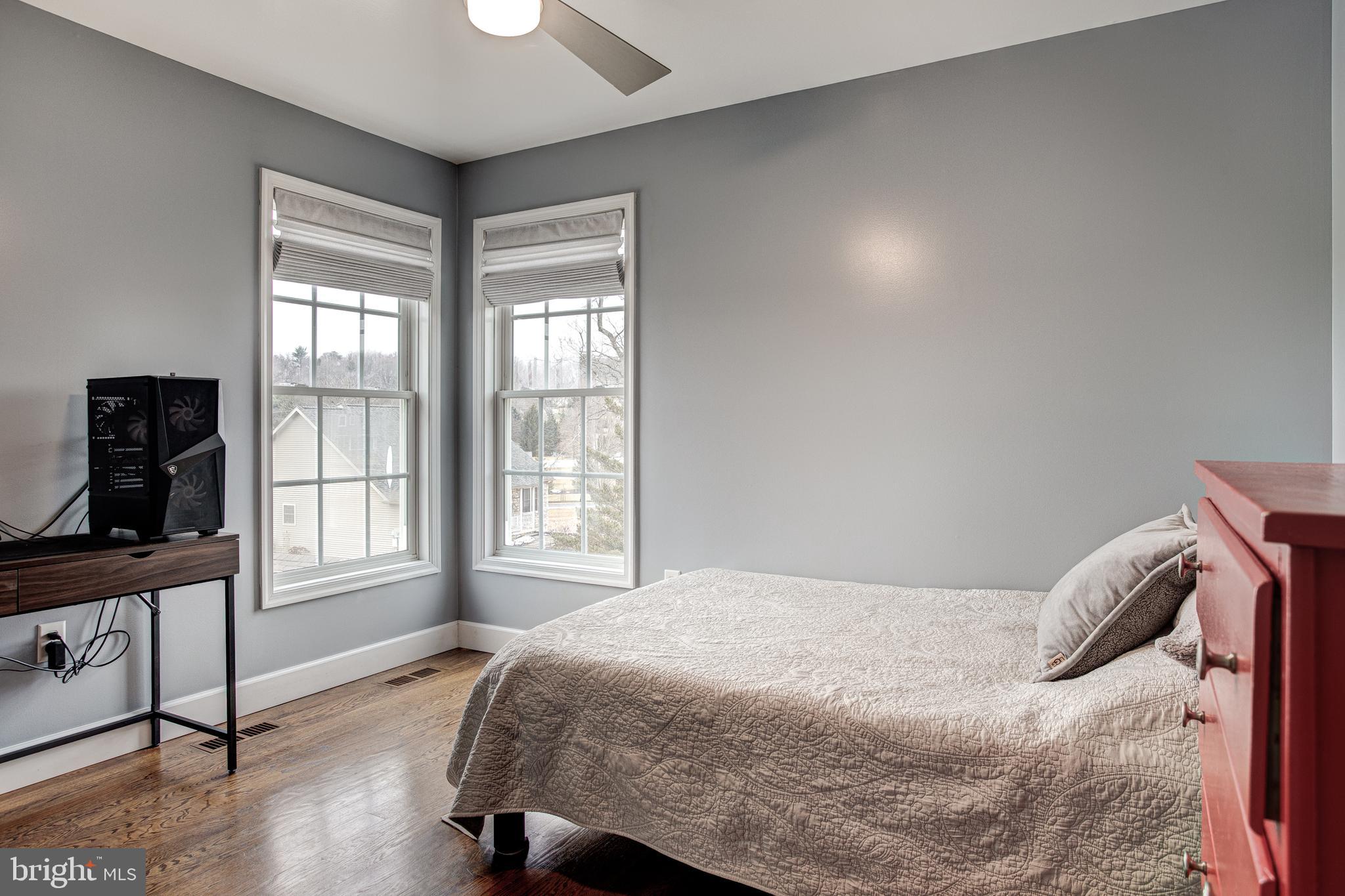 SEDONA HILLS - Residential