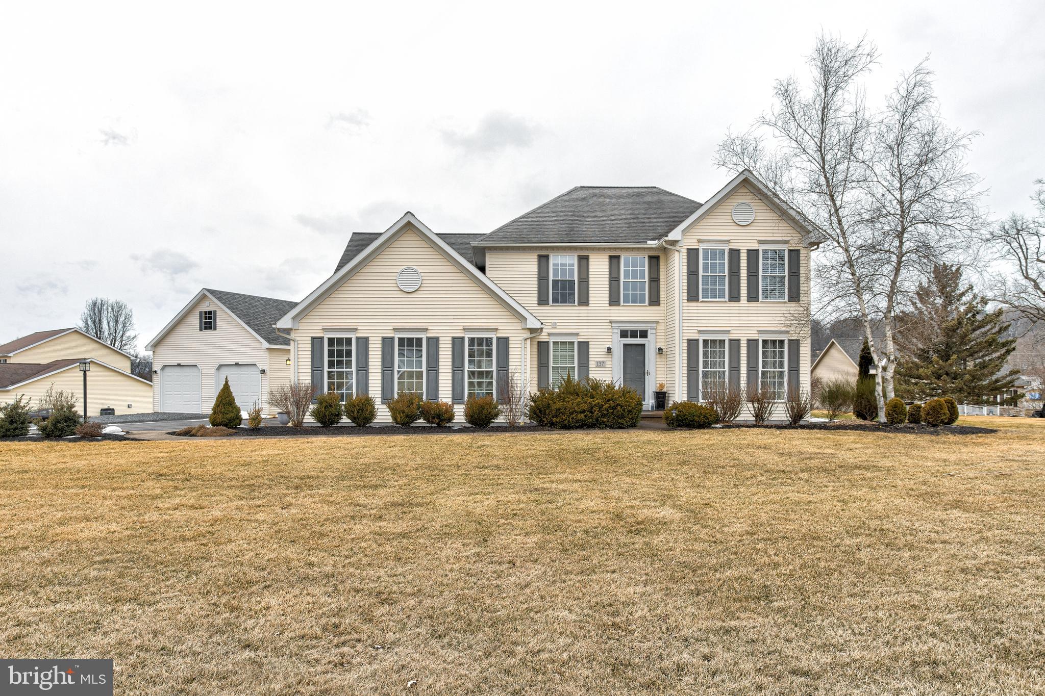 SEDONA HILLS - Residential