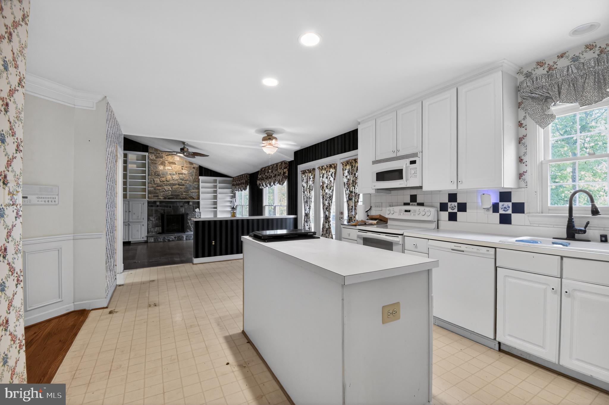 7317 OLIVE TREE COURT