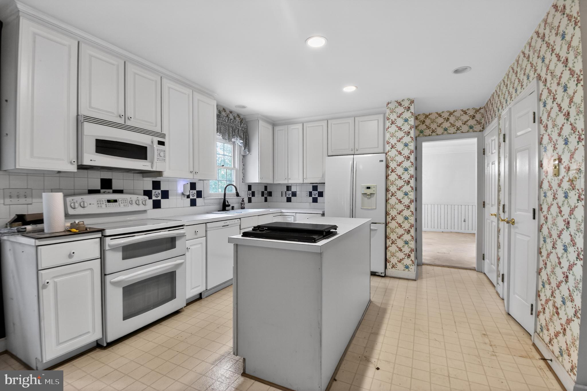 7317 OLIVE TREE COURT