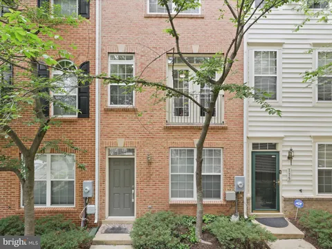 MLS: DCDC2200424
