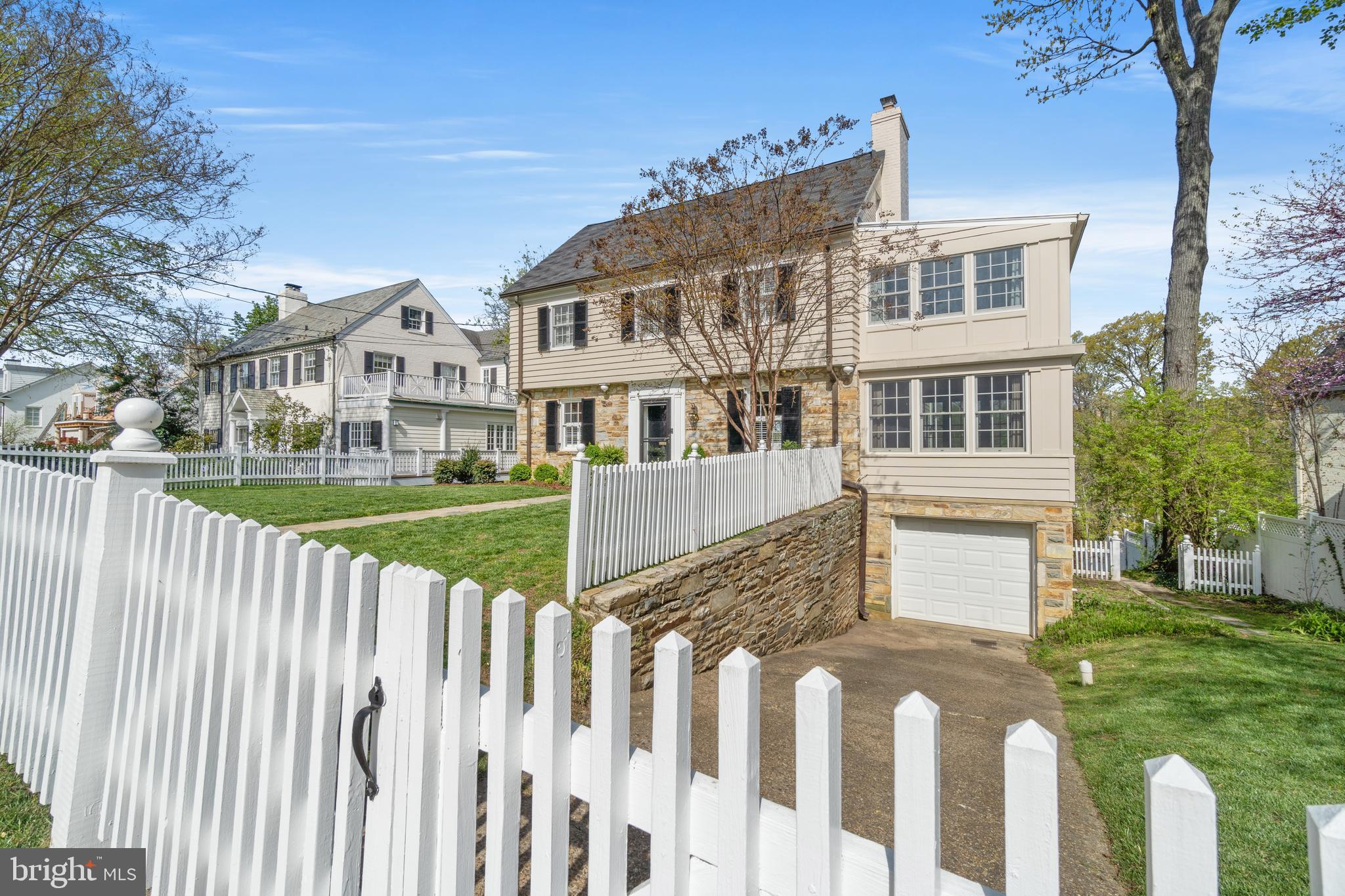 BELLE HAVEN - Residential