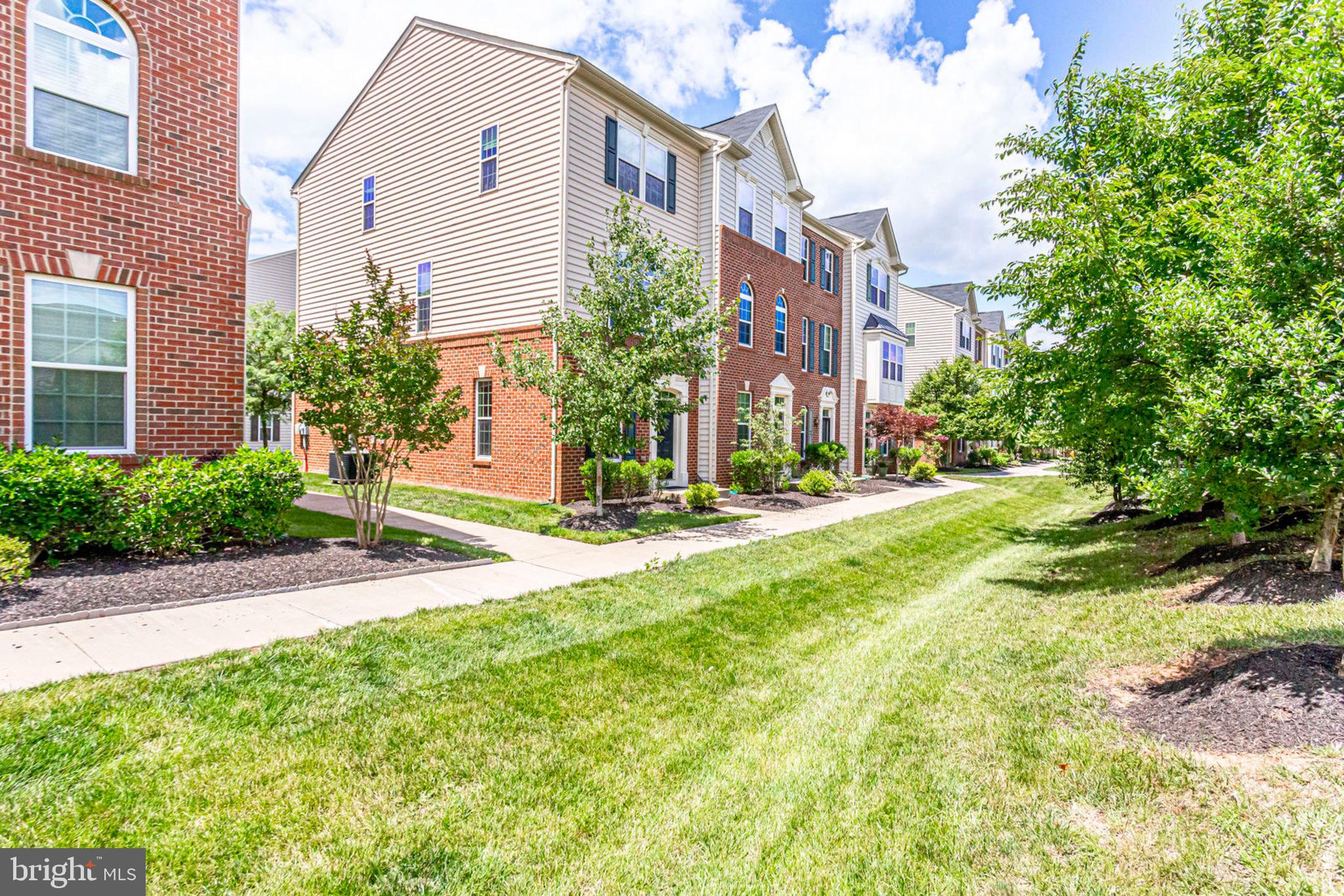 HEATHCOTE COMMONS - Residential