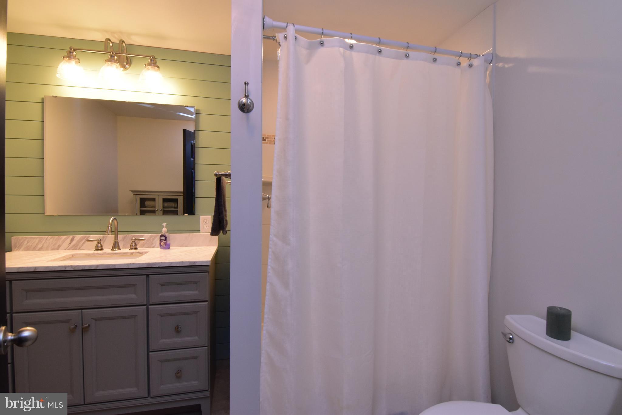 THE HIGHLANDS - Residential