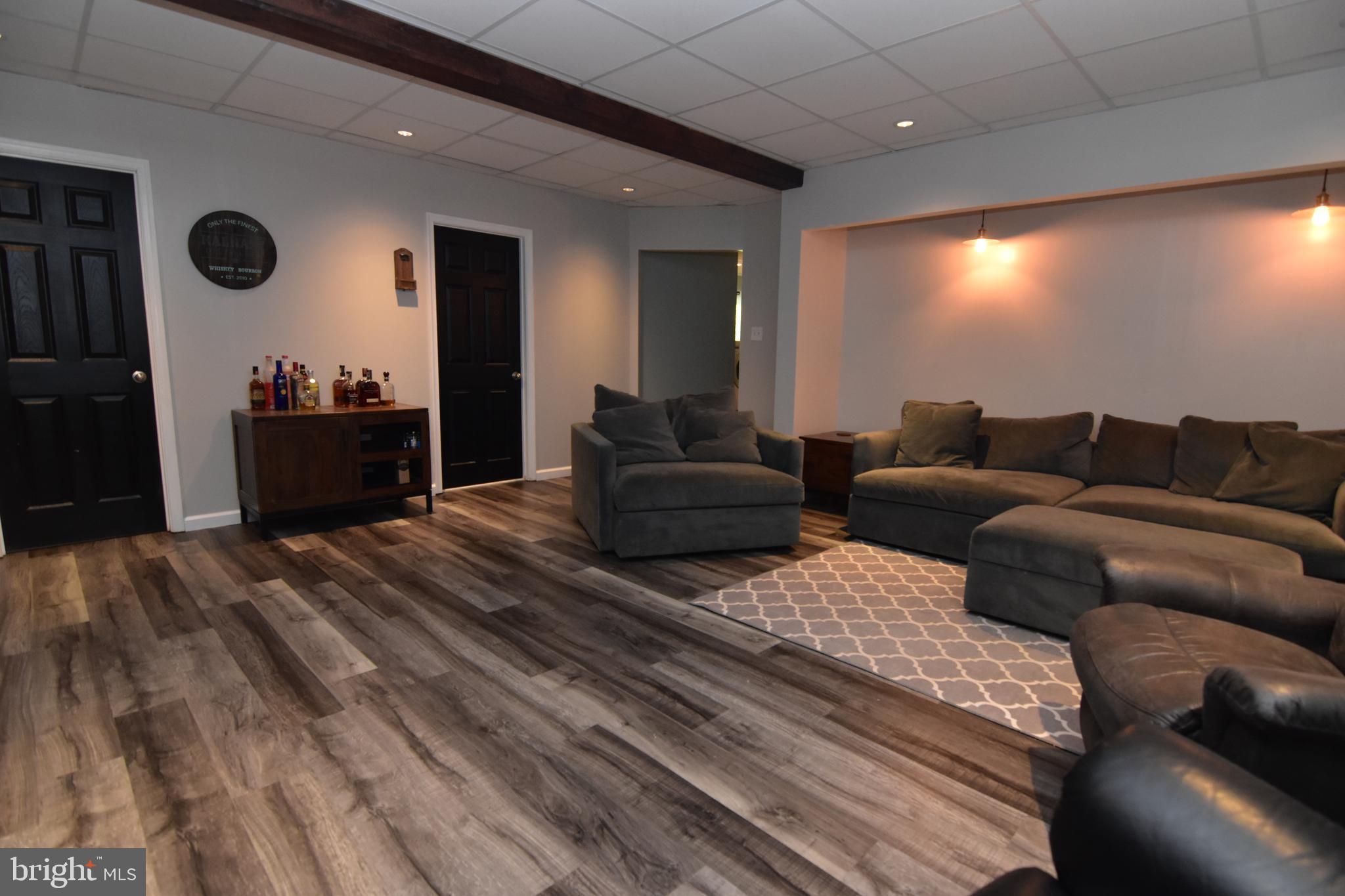 THE HIGHLANDS - Residential