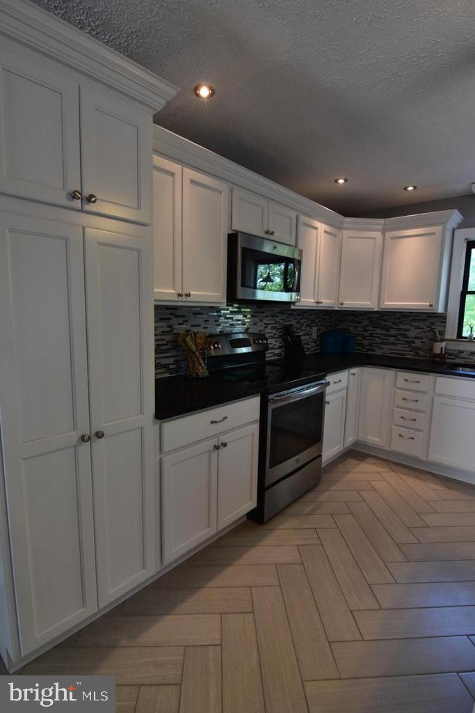 THE HIGHLANDS - Residential