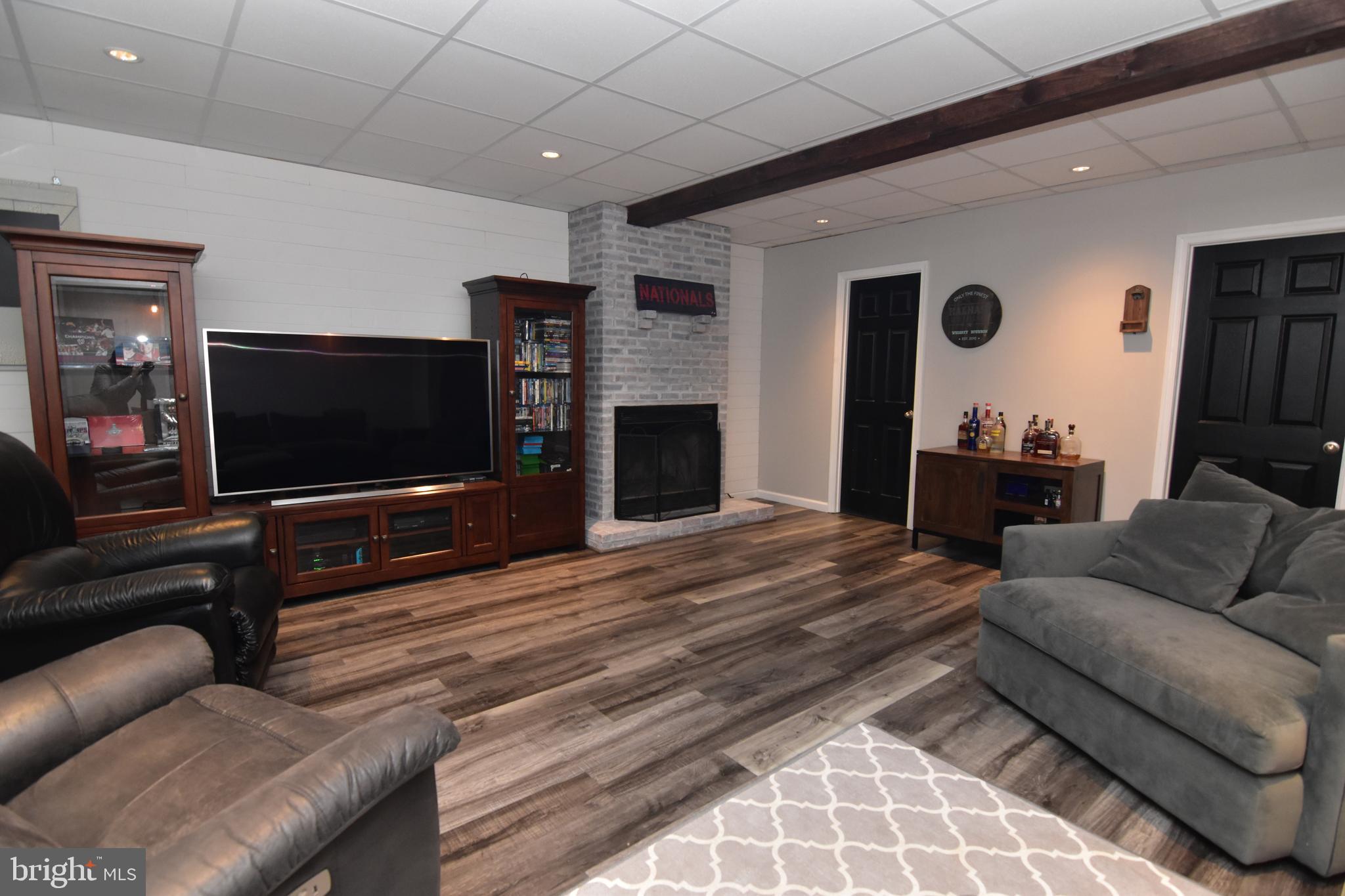 THE HIGHLANDS - Residential