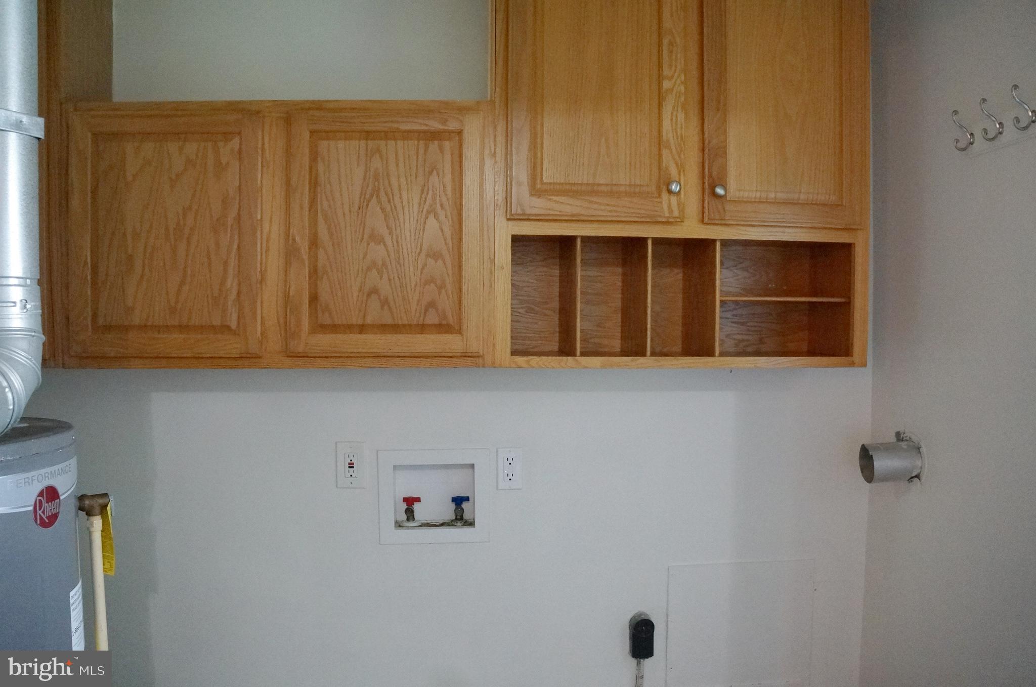 WEST LAWN - Residential