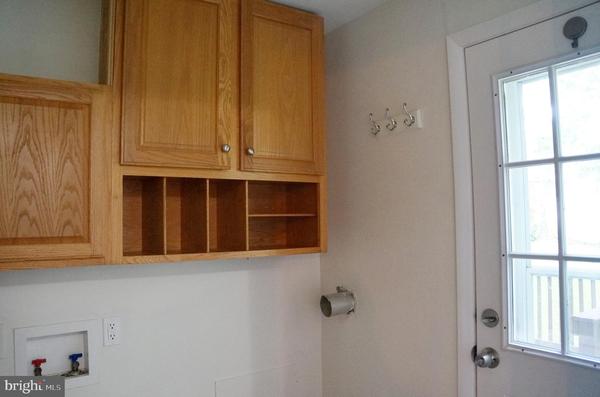 WEST LAWN - Residential