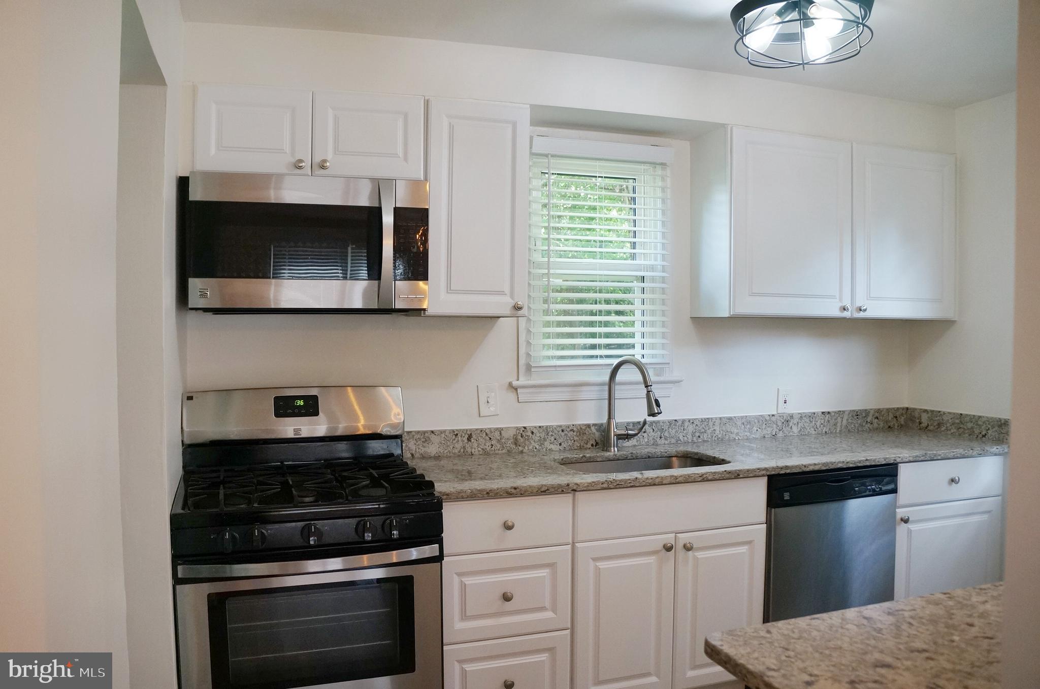 WEST LAWN - Residential