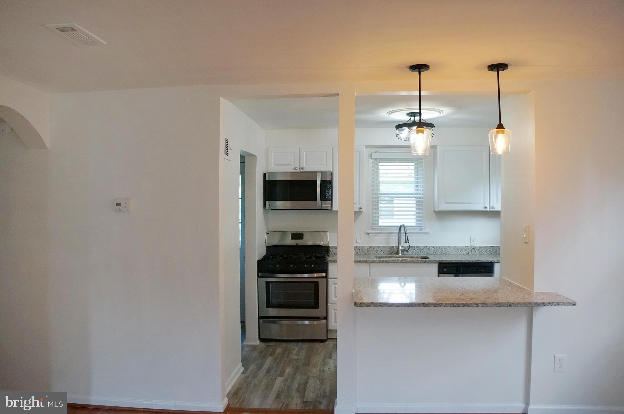 WEST LAWN - Residential