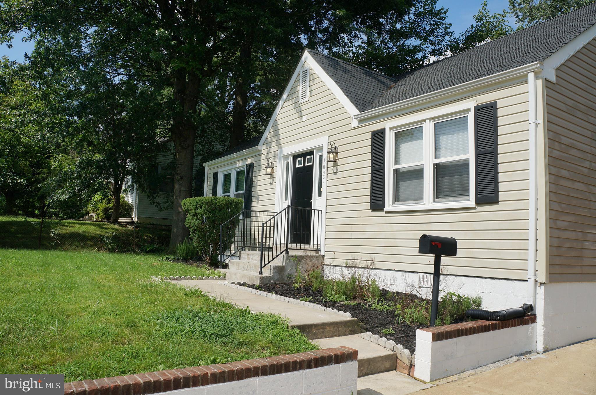 WEST LAWN - Residential