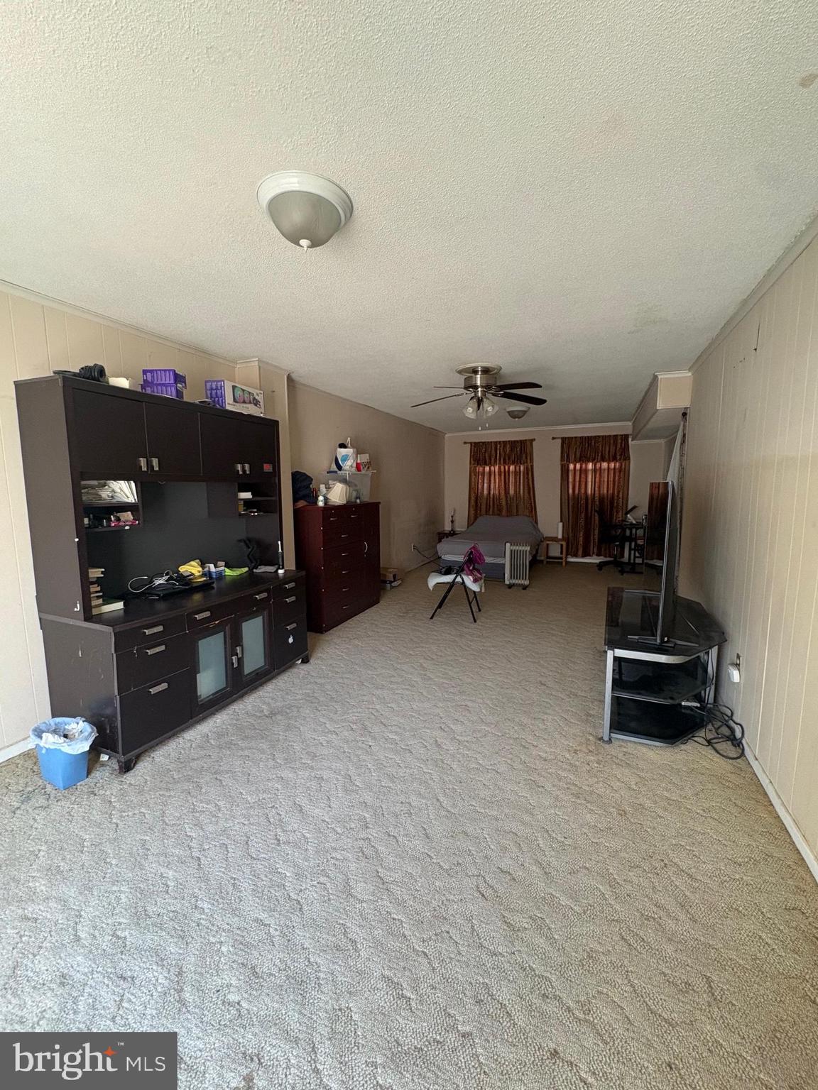 LONDON TOWNE - Residential