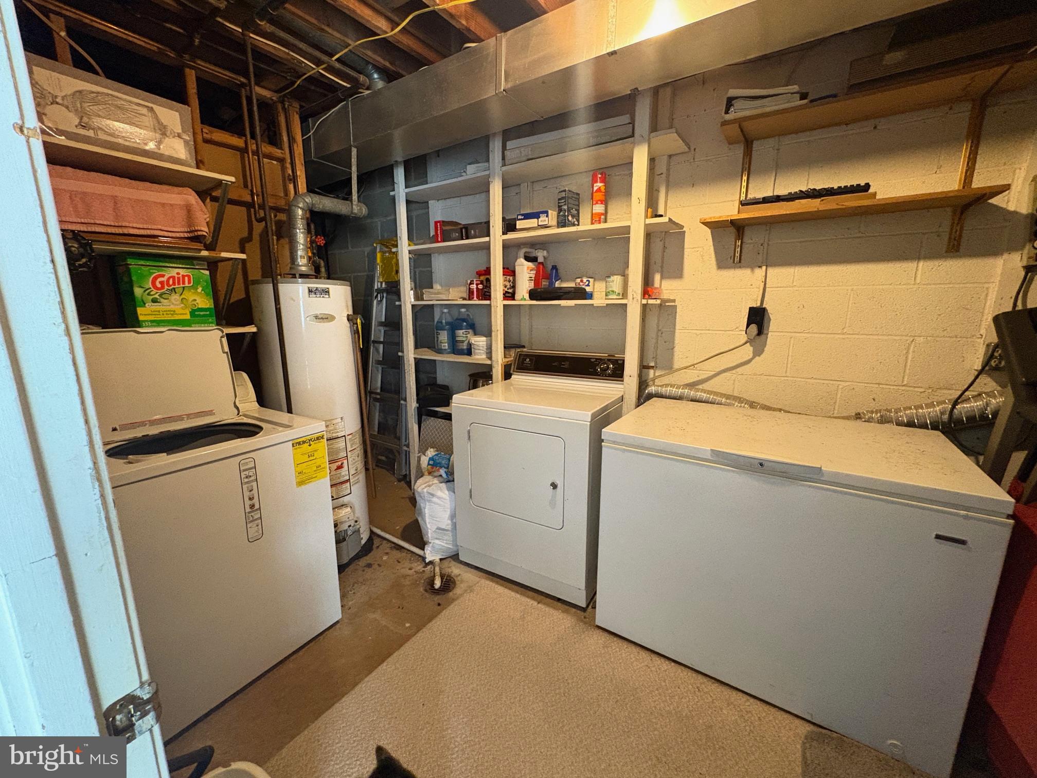 LONDON TOWNE - Residential