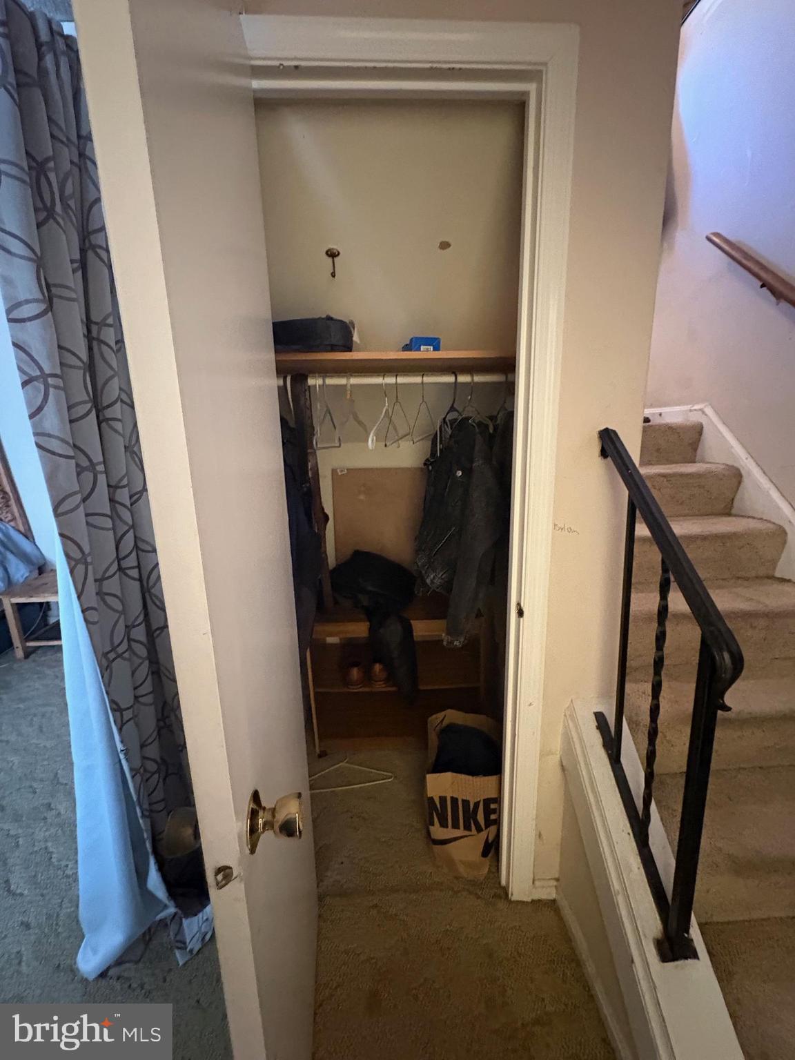 LONDON TOWNE - Residential