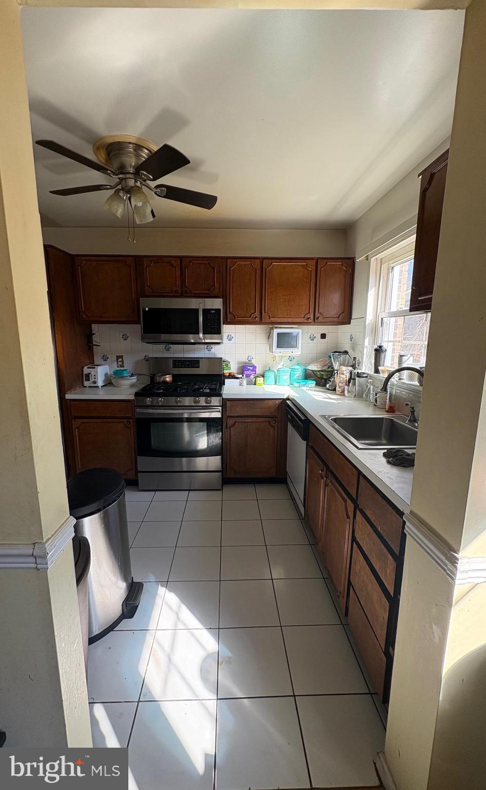 LONDON TOWNE - Residential