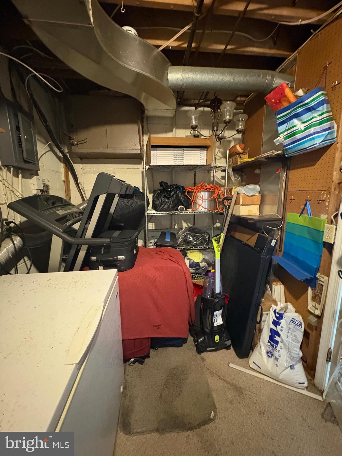 LONDON TOWNE - Residential