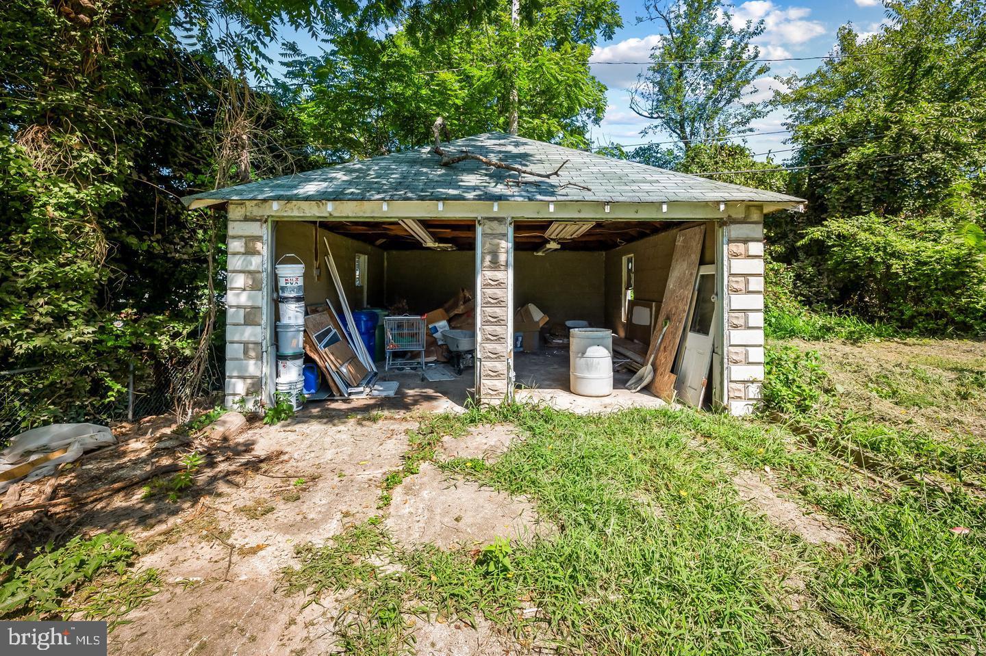 KENWOOD PARK - Residential Lease