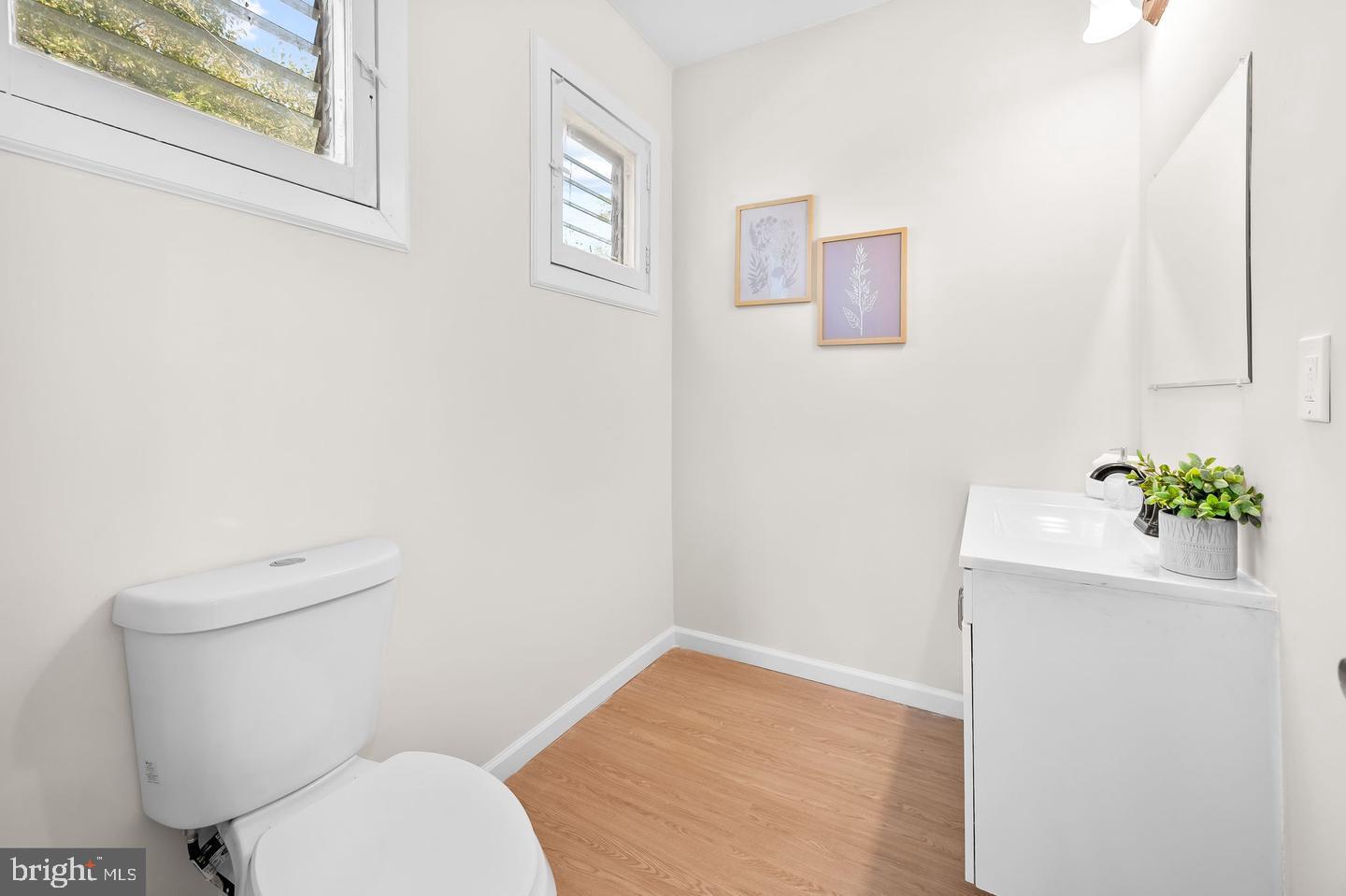 KENWOOD PARK - Residential Lease