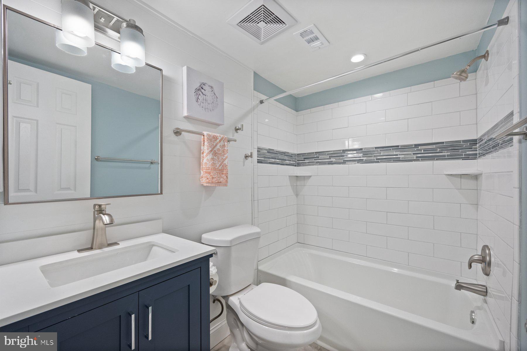 TREOVER CONDOMINIUM - Residential