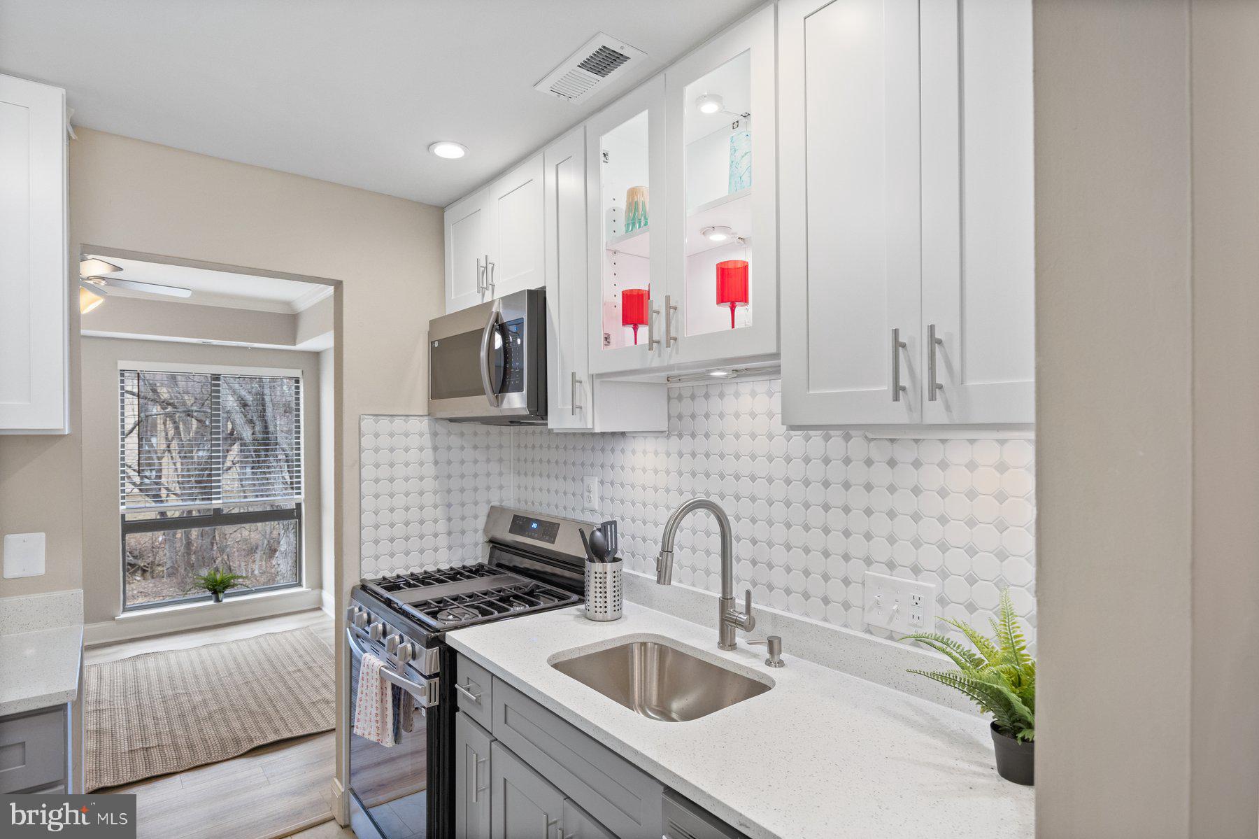 TREOVER CONDOMINIUM - Residential