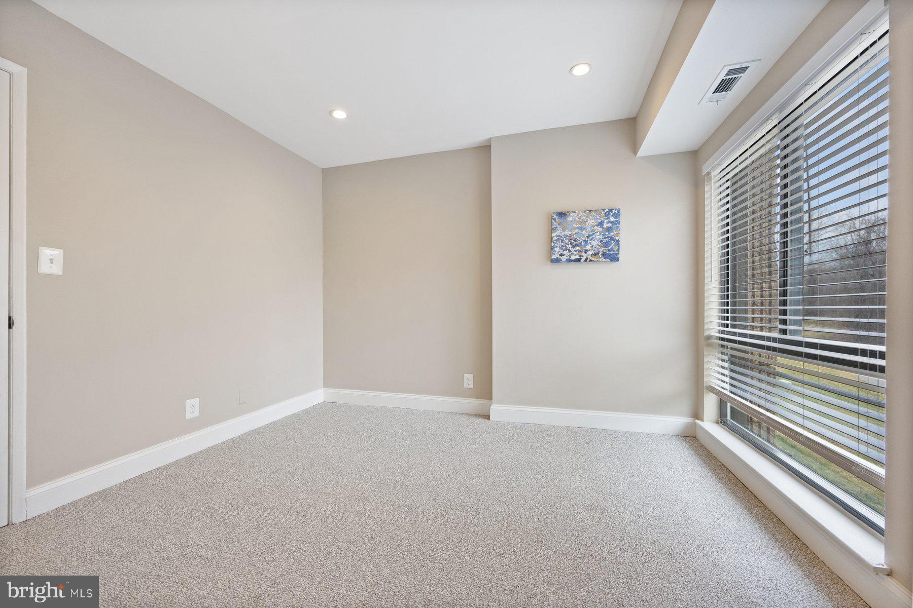 TREOVER CONDOMINIUM - Residential