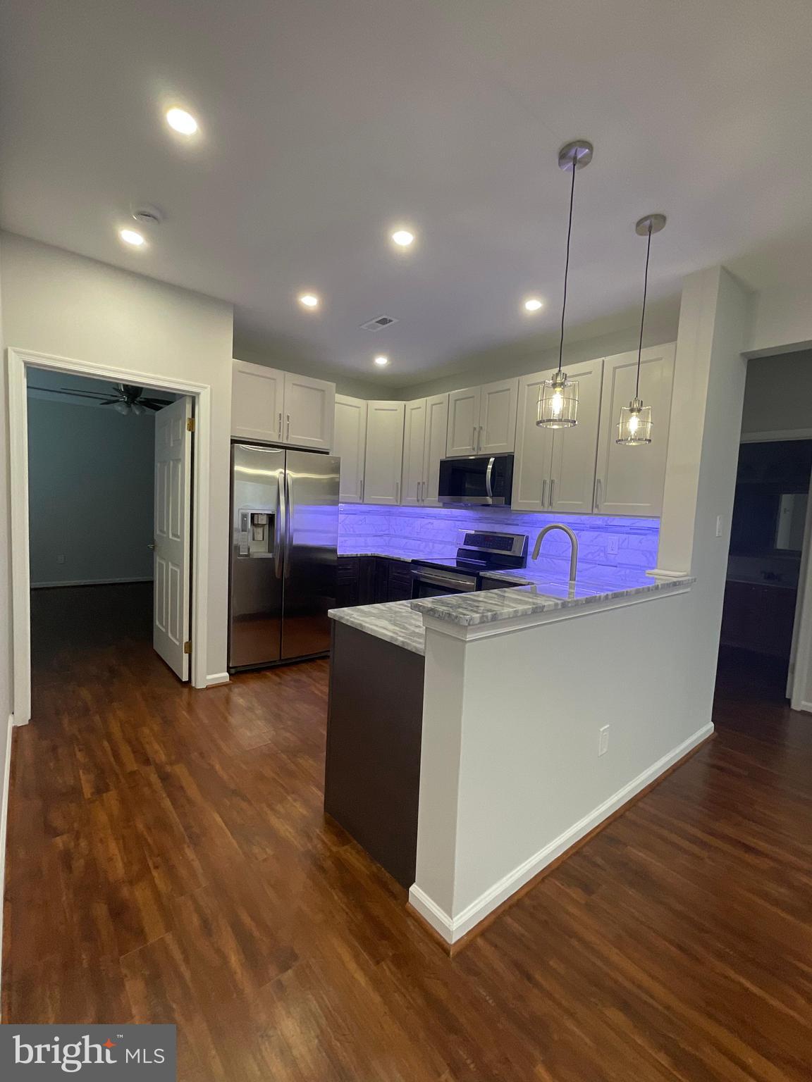 CORNERSTONE - Residential