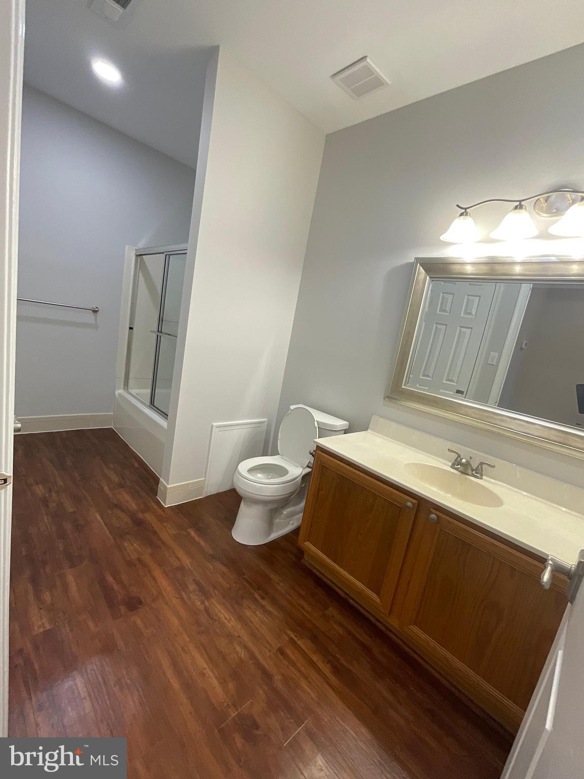 CORNERSTONE - Residential