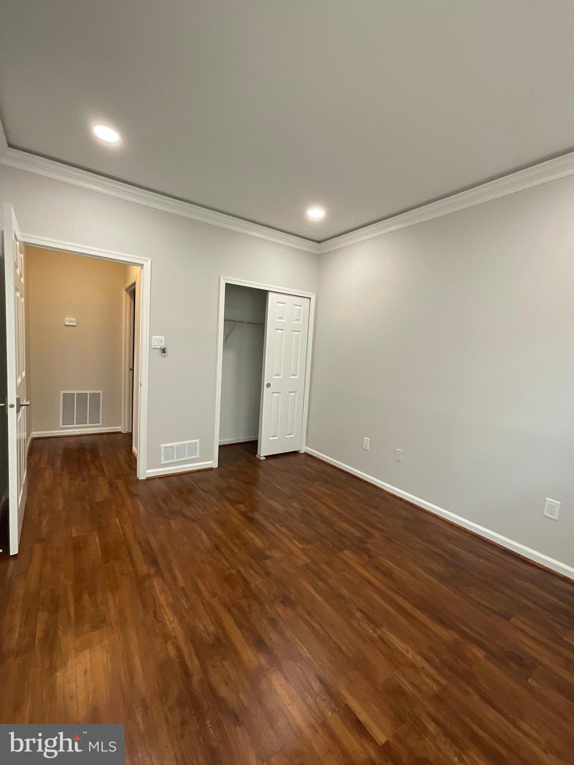 CORNERSTONE - Residential