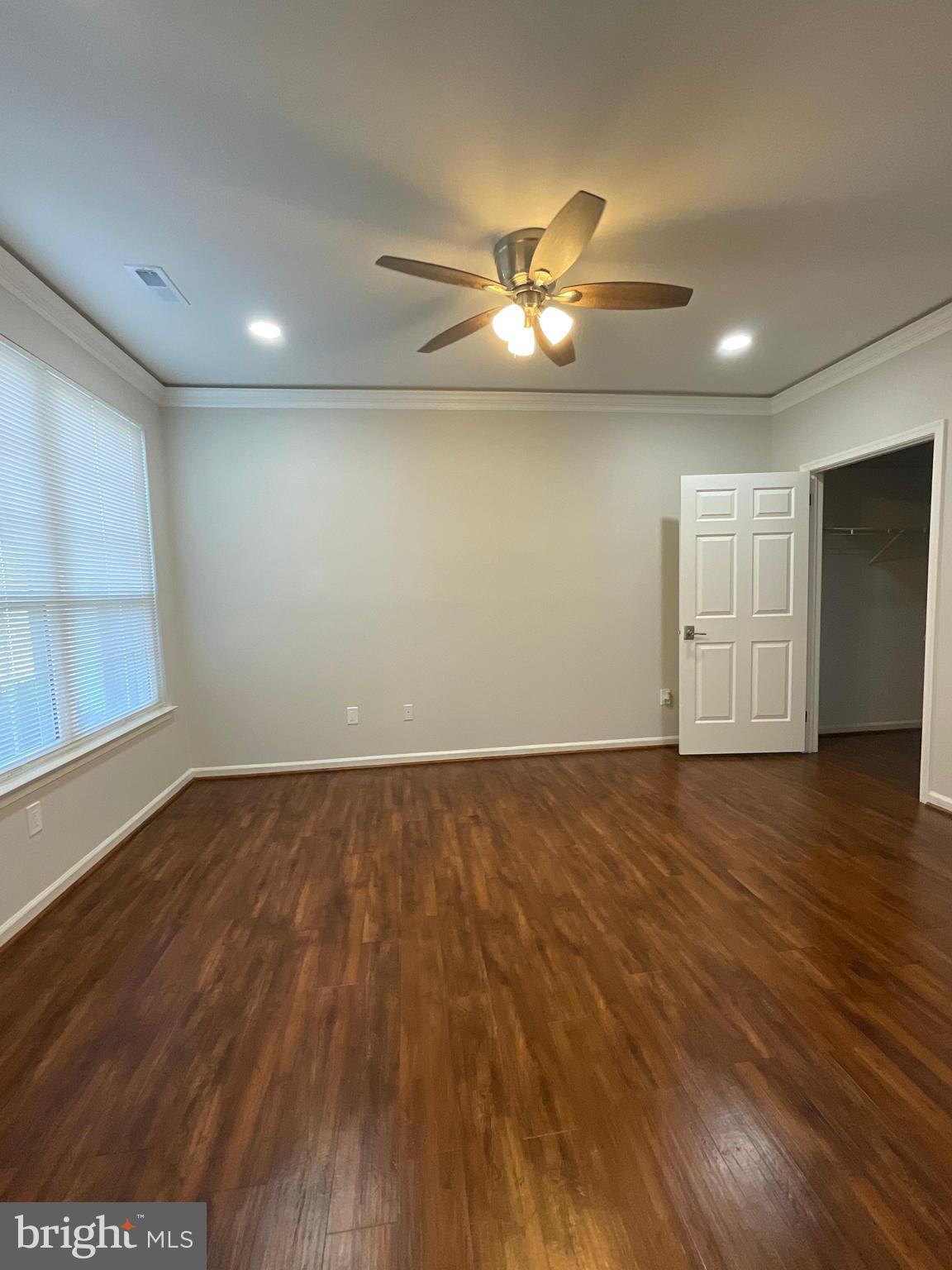 CORNERSTONE - Residential