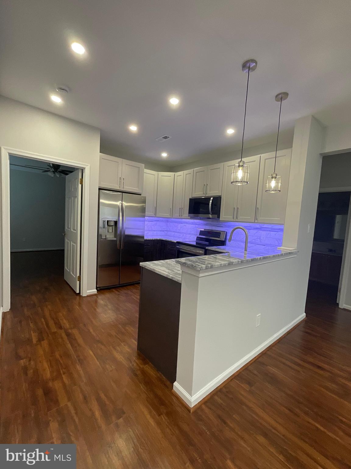 CORNERSTONE - Residential