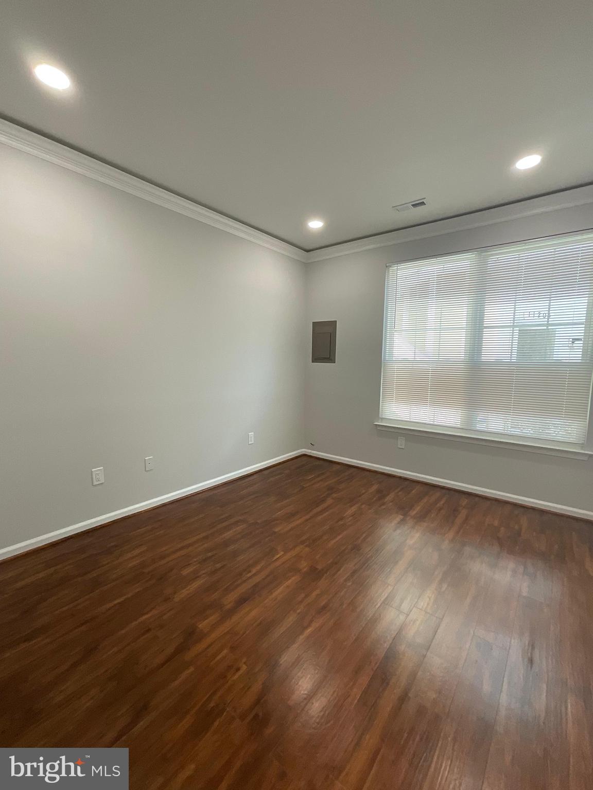 CORNERSTONE - Residential