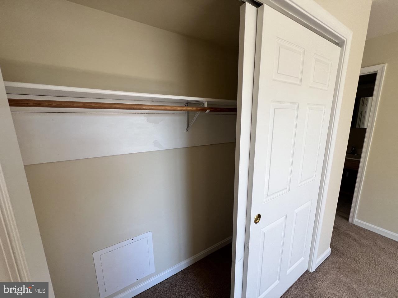 CAPTAINS QUARTER CONDOMINIUM - Residential Lease