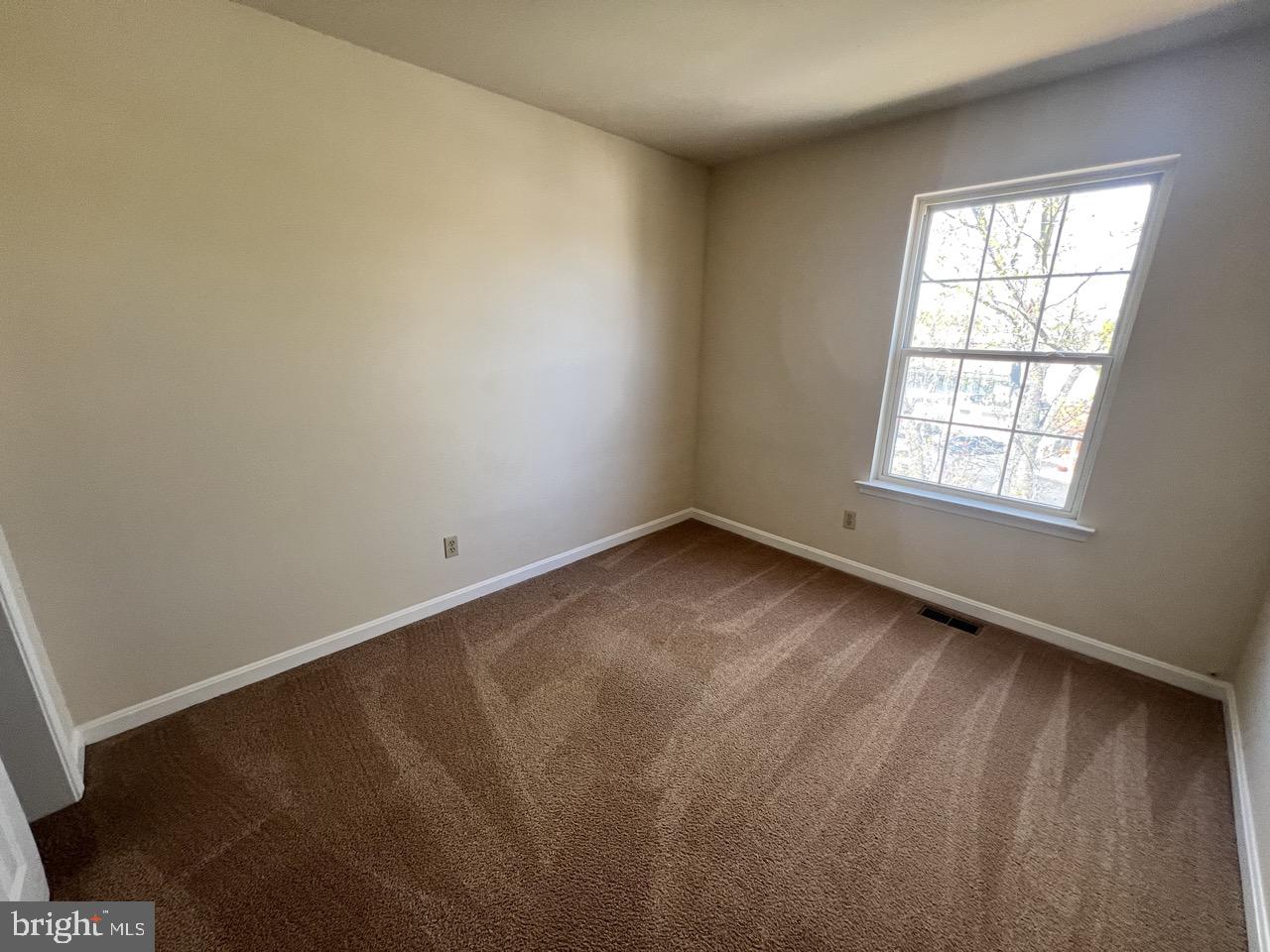 CAPTAINS QUARTER CONDOMINIUM - Residential Lease