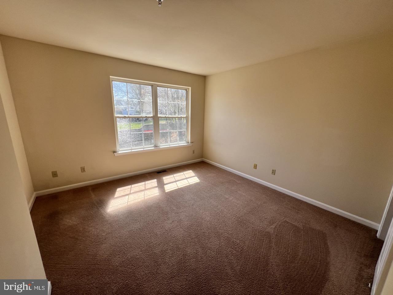 CAPTAINS QUARTER CONDOMINIUM - Residential Lease