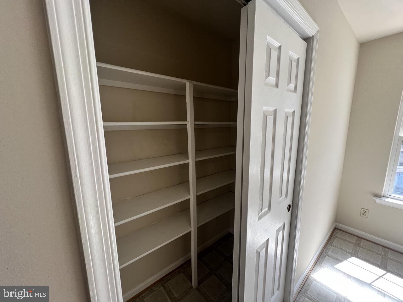 CAPTAINS QUARTER CONDOMINIUM - Residential Lease