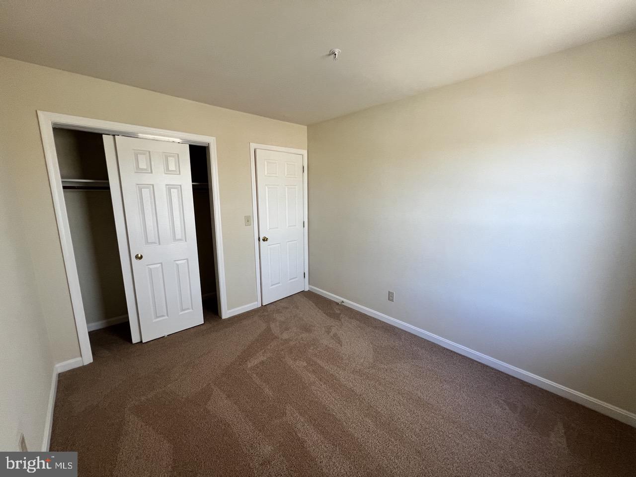 CAPTAINS QUARTER CONDOMINIUM - Residential Lease