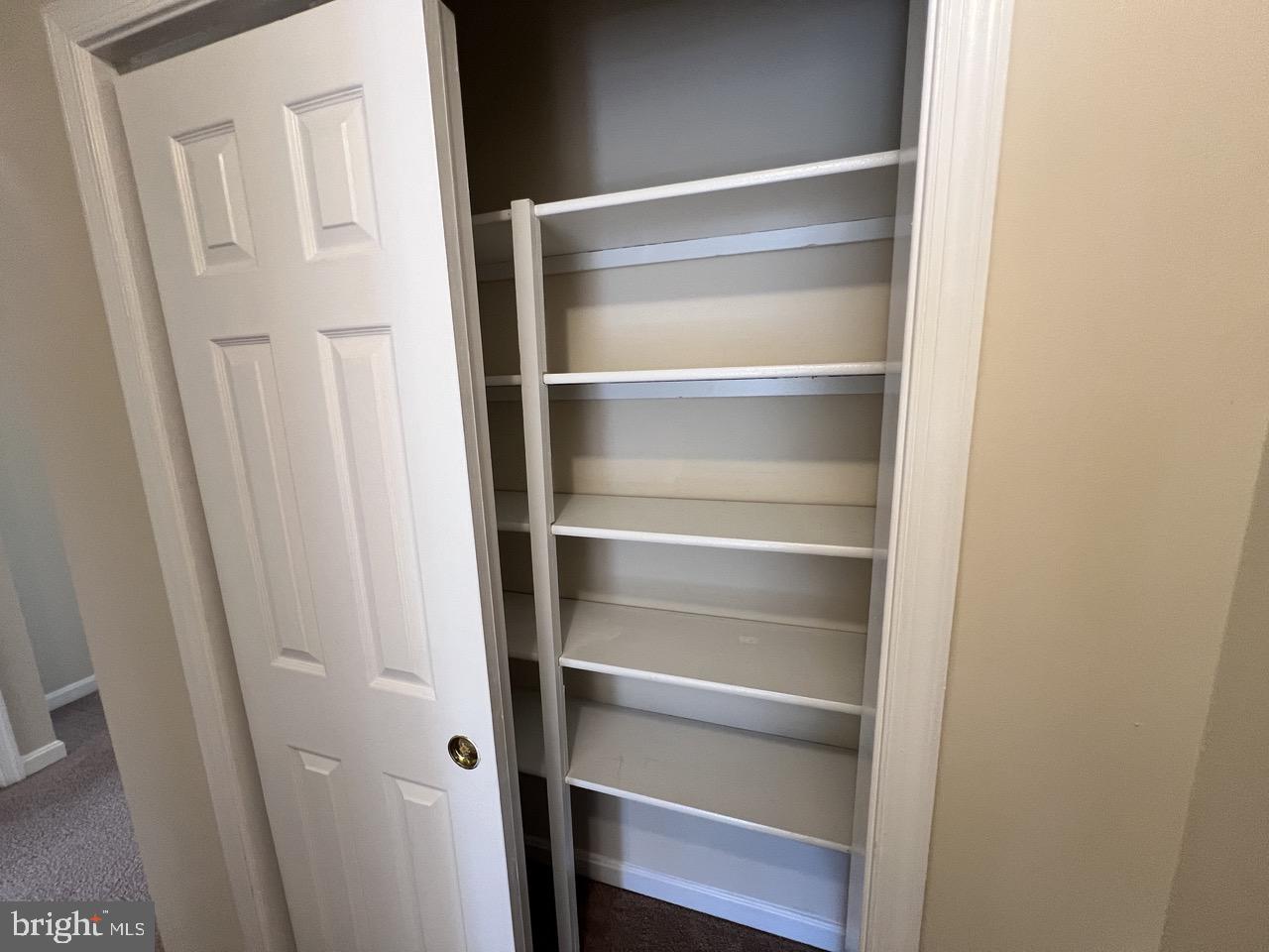 CAPTAINS QUARTER CONDOMINIUM - Residential Lease