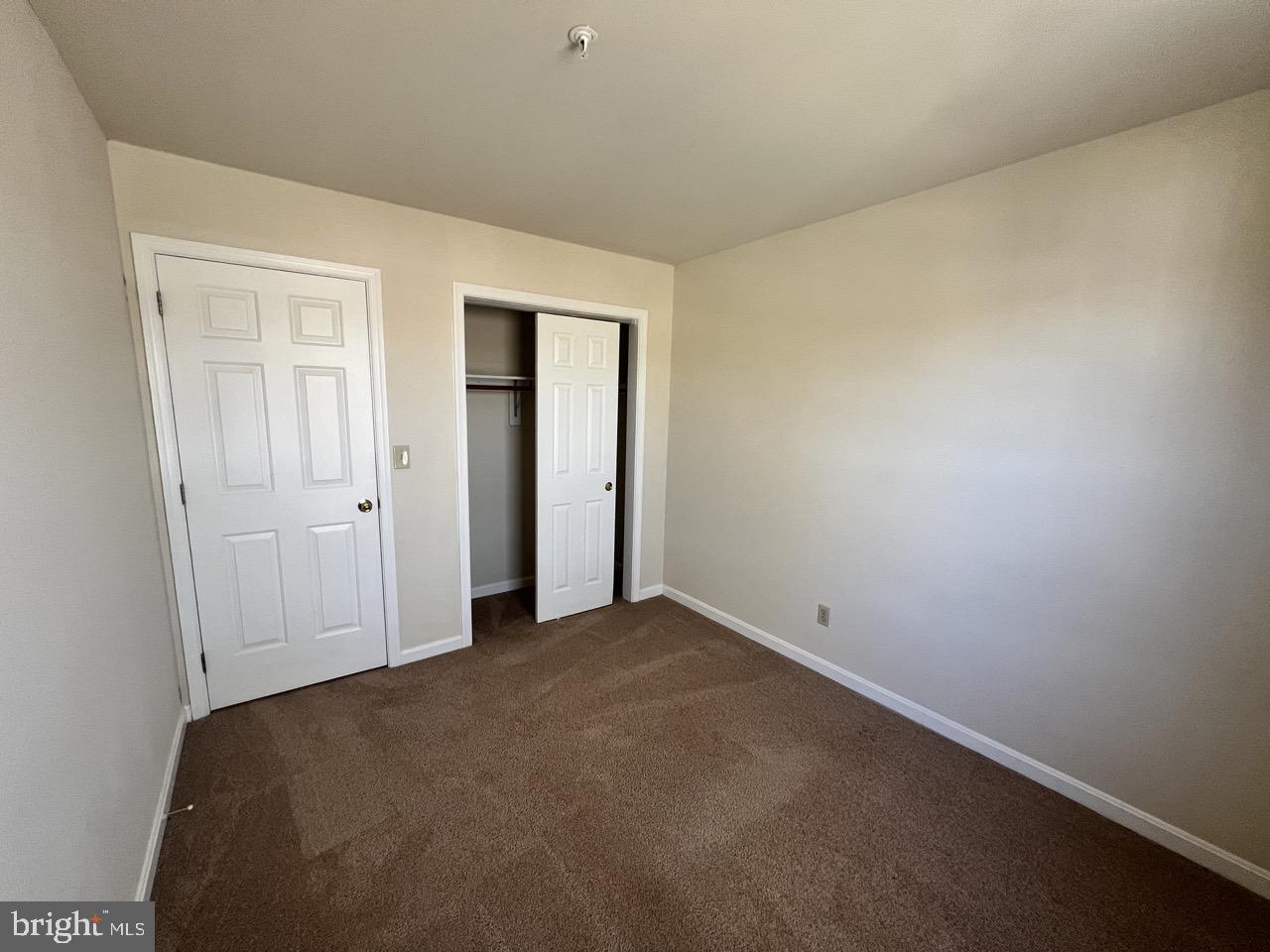 CAPTAINS QUARTER CONDOMINIUM - Residential Lease