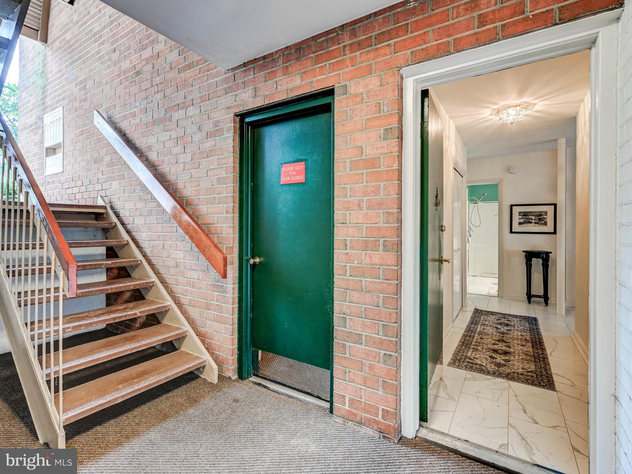 19 HAMILL ROAD 19A