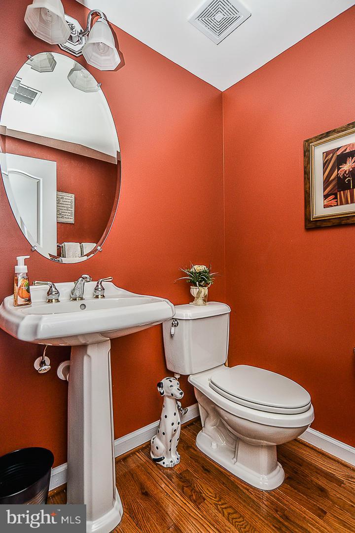 LANSDOWNE ON THE POTOMAC - Residential