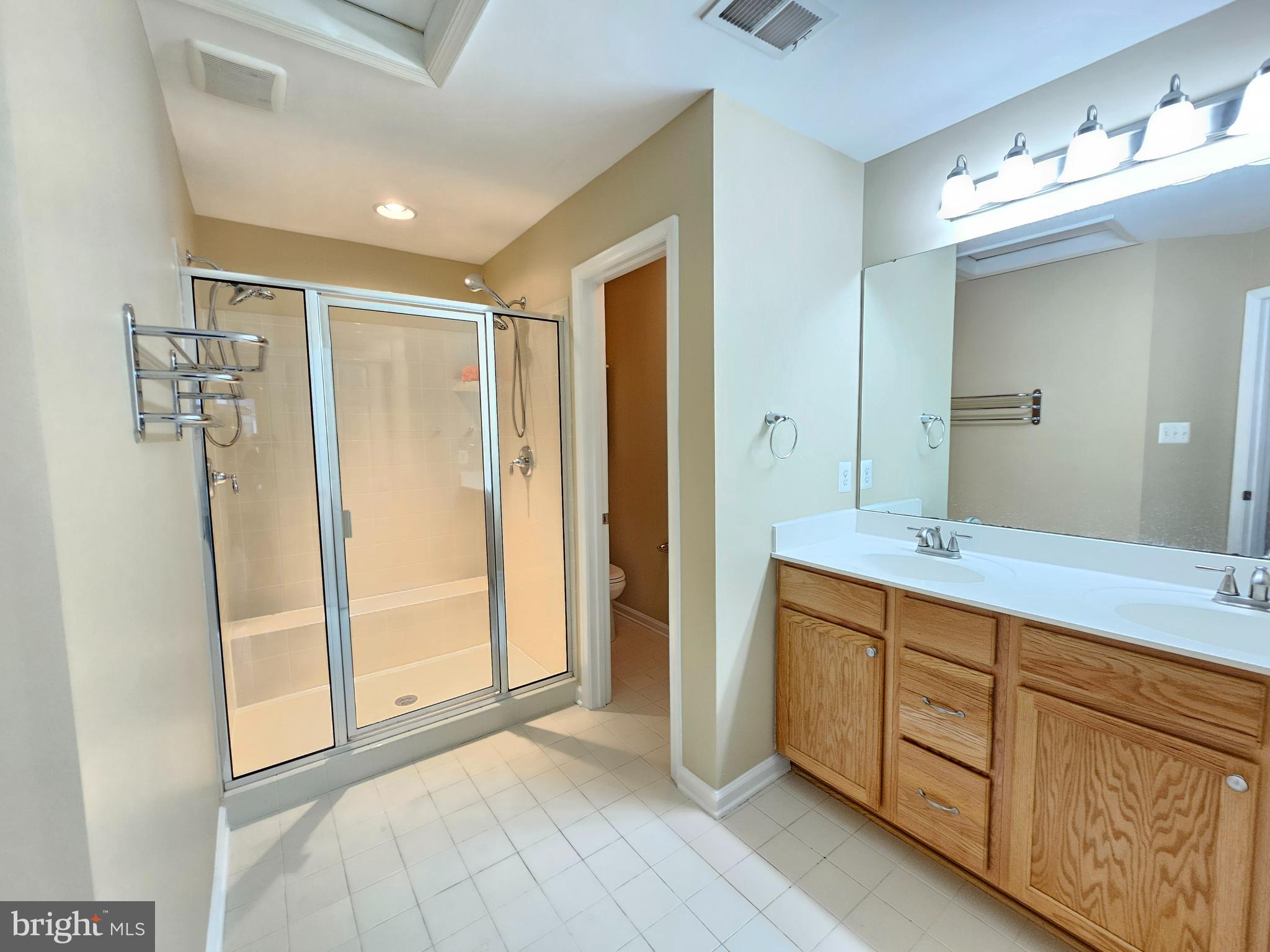 HEATHCOTE COMMONS - Residential Lease