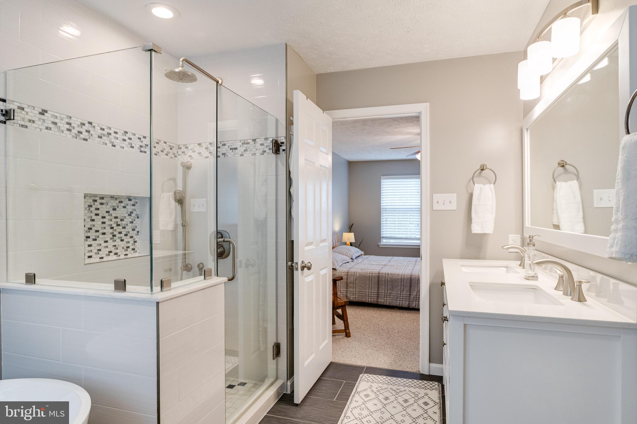 HARFORD TOWN - Residential