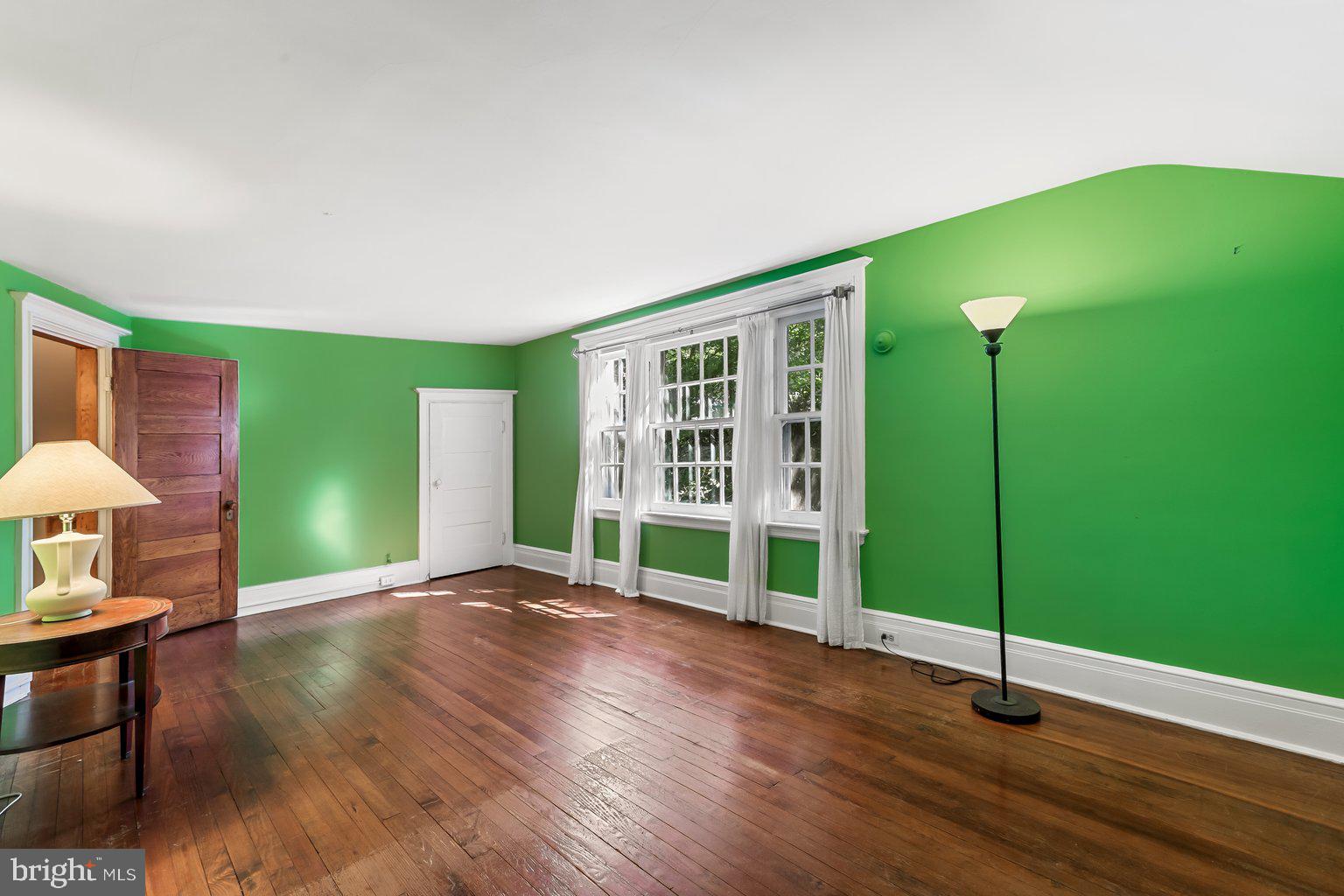 ROLAND PARK - Residential