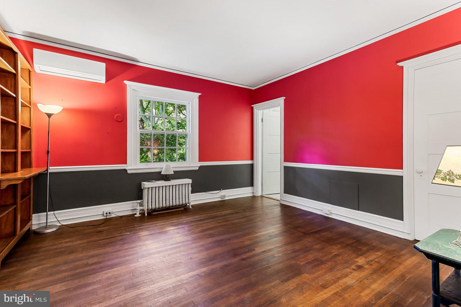 ROLAND PARK - Residential