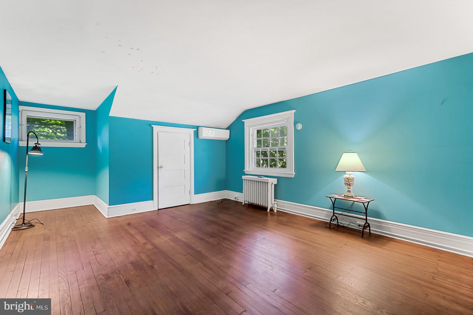 ROLAND PARK - Residential